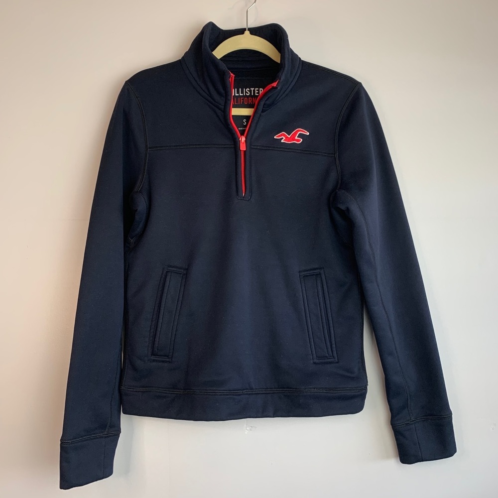 Hollister men’s dark blue pullover